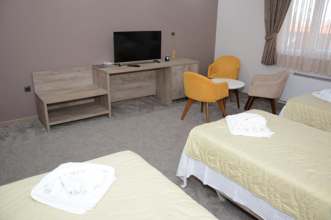 Hotel Intergaj Bijeljina Extérieur photo